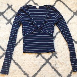Garage long sleeve twist front long sleeve